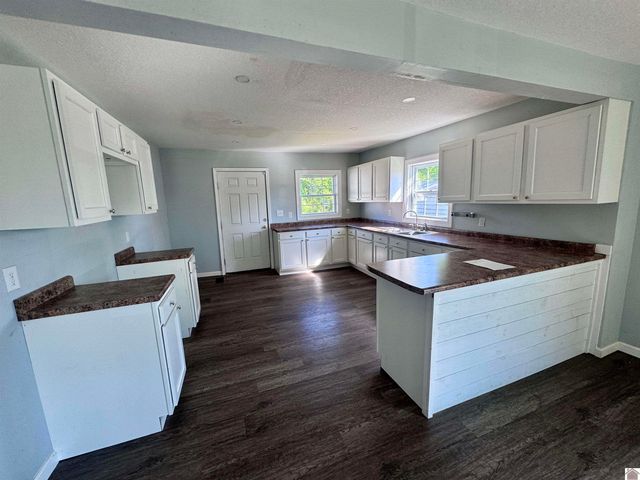 4557 Hendron Road, Paducah, KY 42003