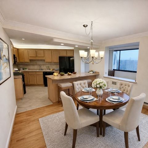 2505 East Avenue 704, Brighton, NY 14610