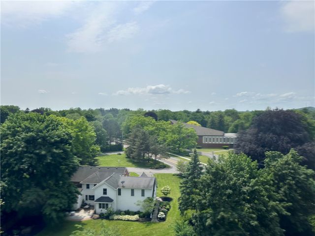 2505 East Avenue 704, Brighton, NY 14610