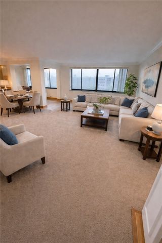 2505 East Avenue 704, Brighton, NY 14610