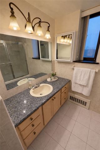 2505 East Avenue 704, Brighton, NY 14610