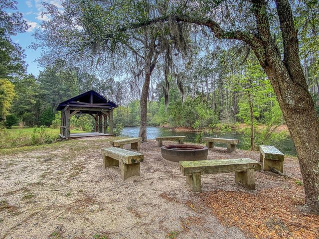1527 John Fenwick Lane, Johns Island, SC 29455