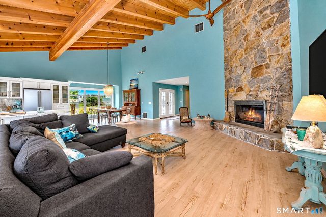 18 Cedar Lane, Westbrook, CT 06498