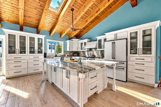 18 Cedar Lane, Westbrook, CT 06498