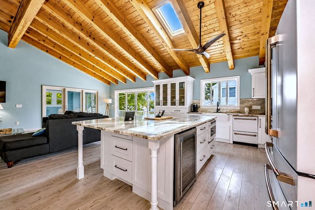 18 Cedar Lane, Westbrook, CT 06498
