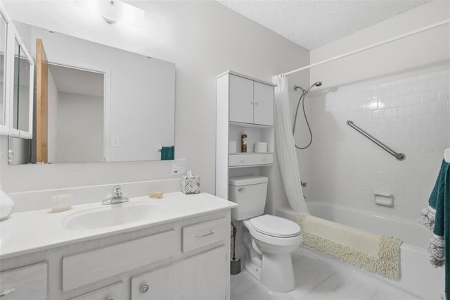 151 N HILL AVENUE 100, Deland, FL 32724