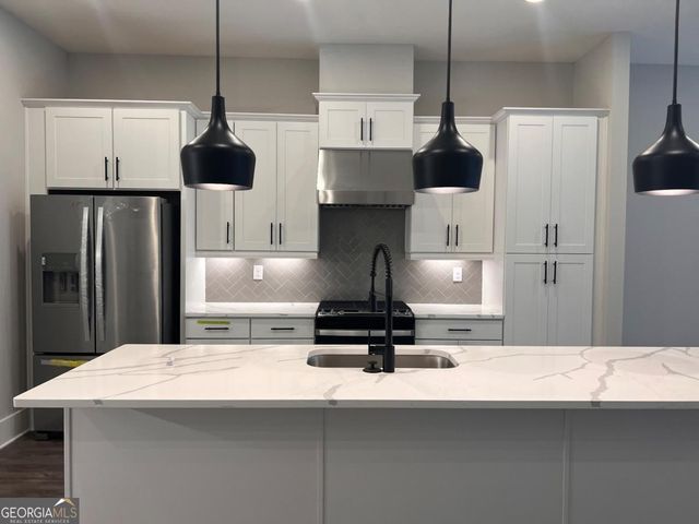 2011 Oak Lane NW, Atlanta, GA 30318