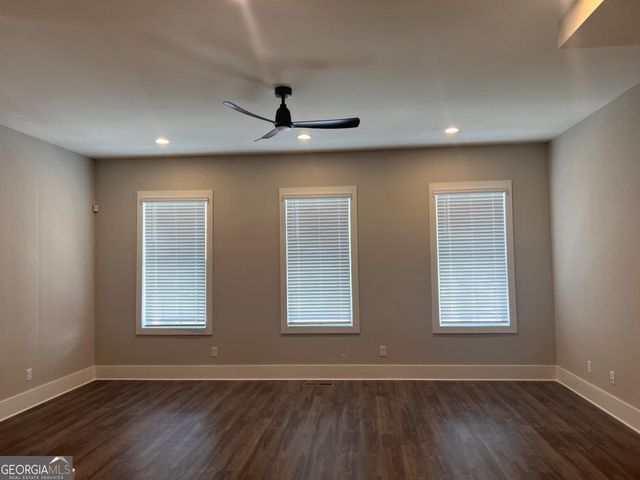 2011 Oak Lane NW, Atlanta, GA 30318