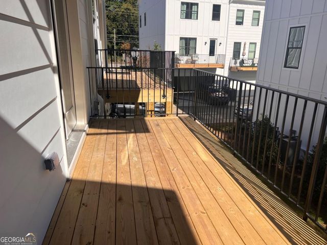 2011 Oak Lane NW, Atlanta, GA 30318