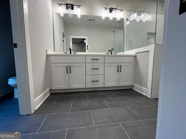 2011 Oak Lane NW, Atlanta, GA 30318