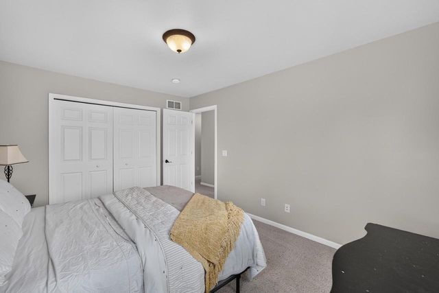 606 Pleasant Valley Parkway, Waunakee, WI 53597