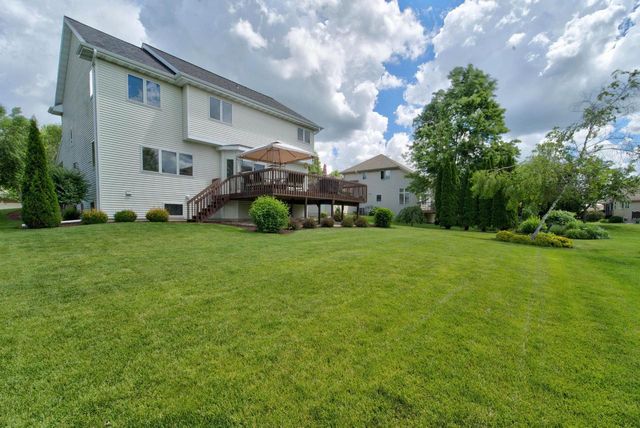 606 Pleasant Valley Parkway, Waunakee, WI 53597