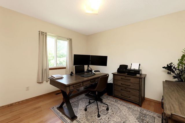 809 W Putter Ct, Andover, KS 67002