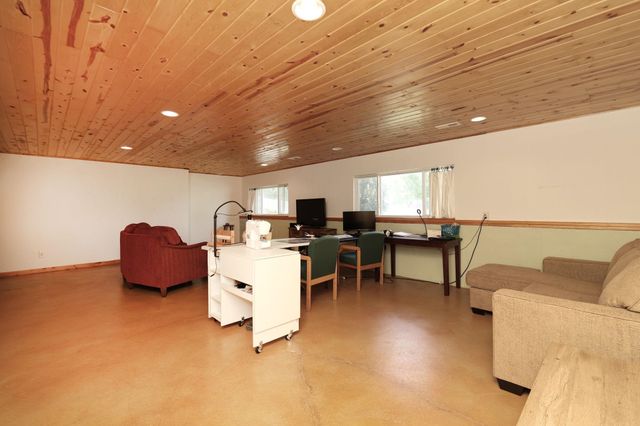 809 W Putter Ct, Andover, KS 67002