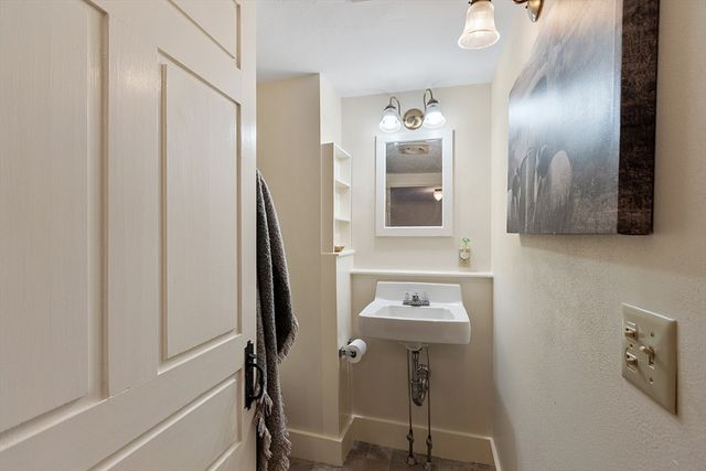 25 Bulkeley Rd center, Littleton, MA 01460