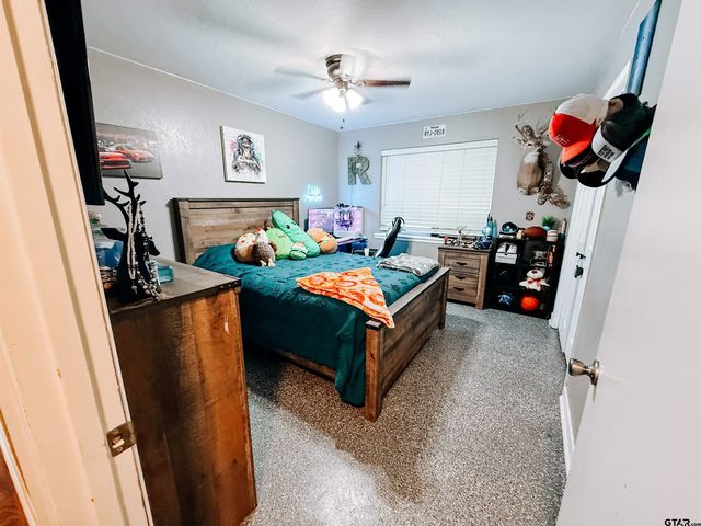 306 Kent Drive, Pittsburg, TX 75686