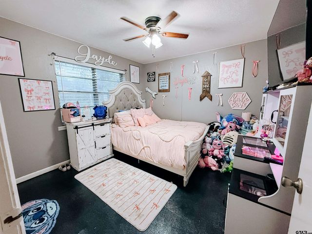 306 Kent Drive, Pittsburg, TX 75686