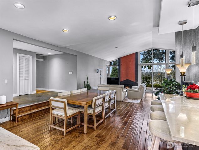 4711 116th Avenue SE, Bellevue, WA 98006