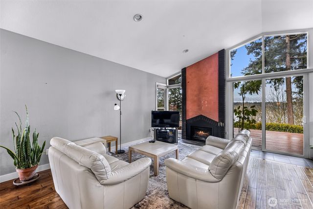 4711 116th Avenue SE, Bellevue, WA 98006