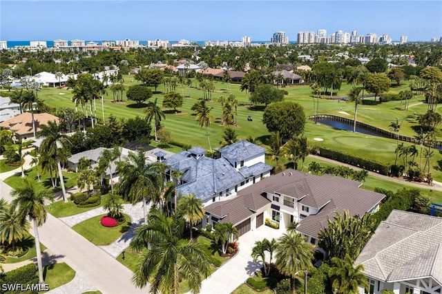 705 Wedge DR, Naples, FL 34103