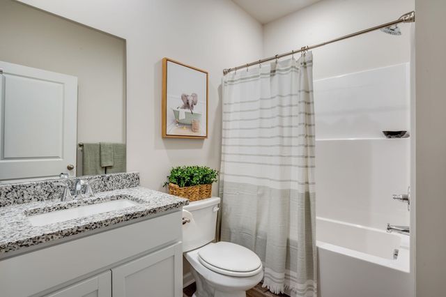 1506 N Sedgwick St, Garden Plain, KS 67050