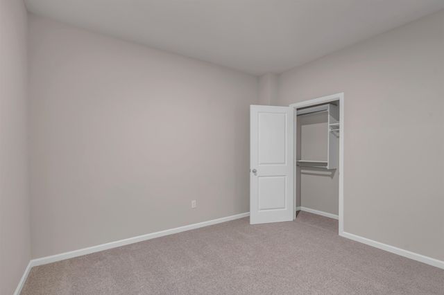 1506 N Sedgwick St, Garden Plain, KS 67050