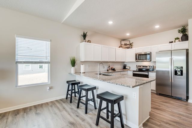 1506 N Sedgwick St, Garden Plain, KS 67050