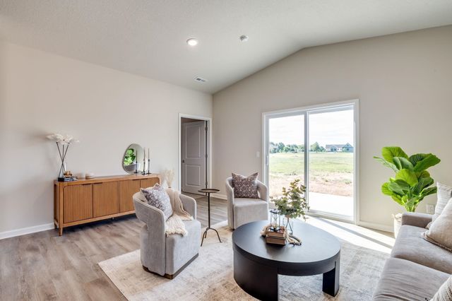 1506 N Sedgwick St, Garden Plain, KS 67050