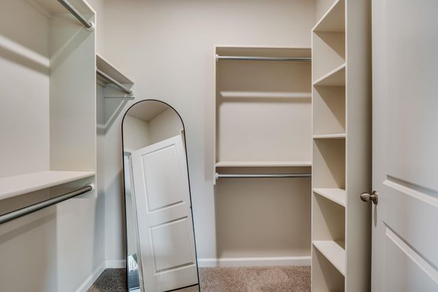 1506 N Sedgwick St, Garden Plain, KS 67050