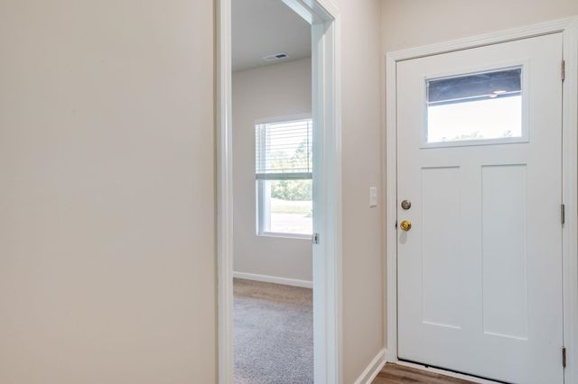 1506 N Sedgwick St, Garden Plain, KS 67050