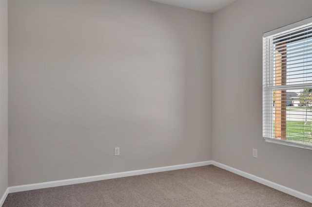 1506 N Sedgwick St, Garden Plain, KS 67050