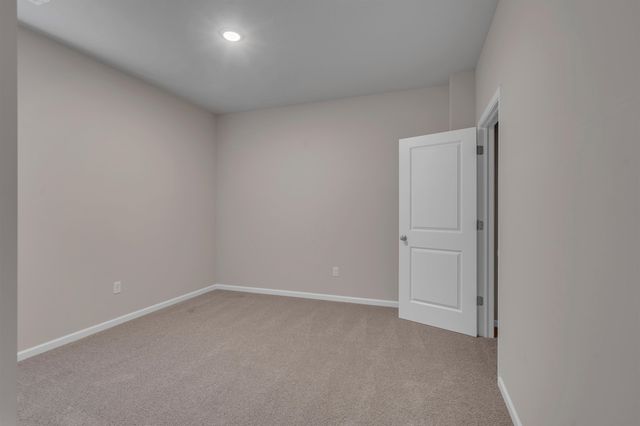 1506 N Sedgwick St, Garden Plain, KS 67050