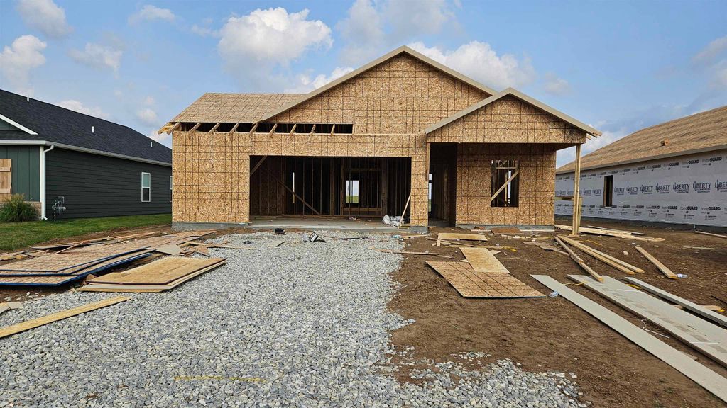 1506 N Sedgwick St, Garden Plain, KS 67050