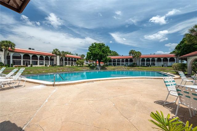 6201 COUNTRY CLUB DRIVE 21, Lake Wales, FL 33898