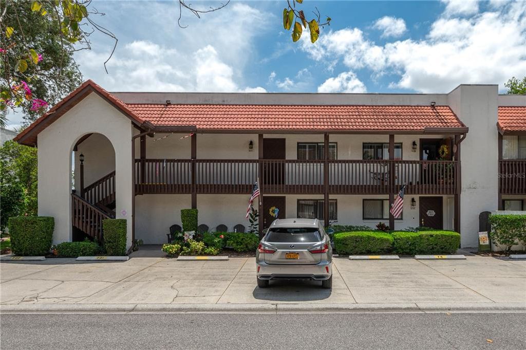6201 COUNTRY CLUB DRIVE 21, Lake Wales, FL 33898