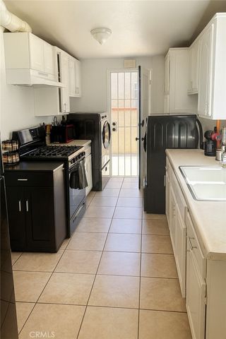 44129 Carolside, Lancaster, CA 93535