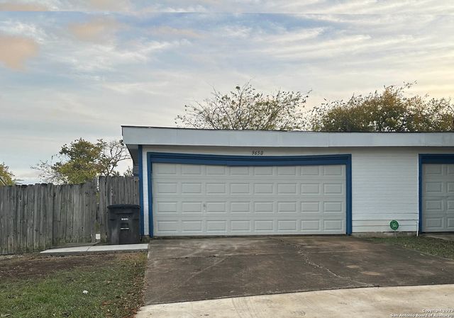 9650 Simplicity, San Antonio, TX 78245
