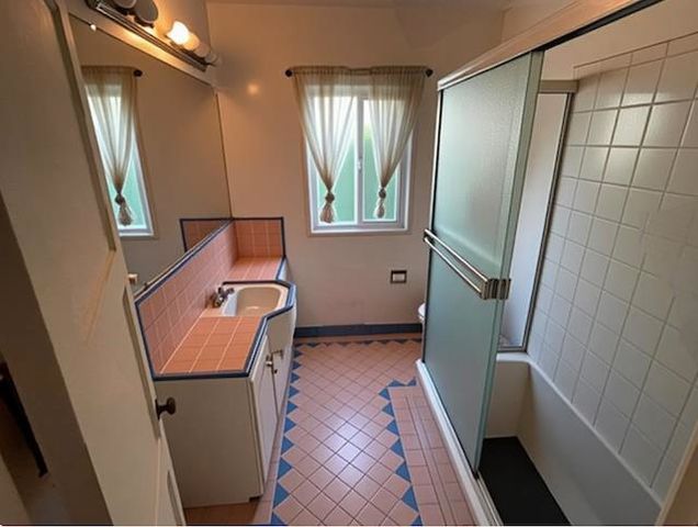 4101 4101 Mountain View Ave, Oakland, CA 94605