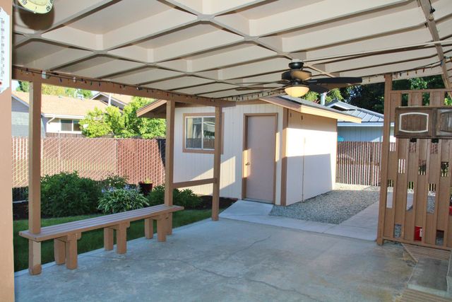 3713 Rio Vista Way, Klamath Falls, OR 97603