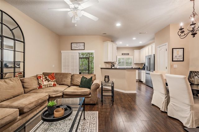 9904 PALERMO BREEZE WAY, Tampa, FL 33619