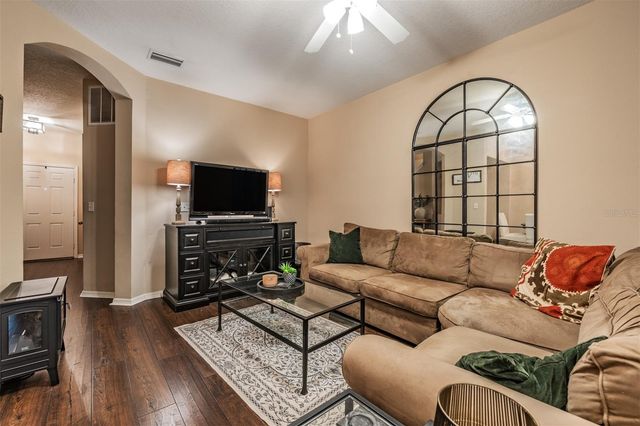 9904 PALERMO BREEZE WAY, Tampa, FL 33619