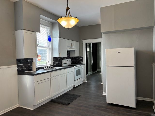 1101 N 3rd Avenue, Evansville, IN 47710