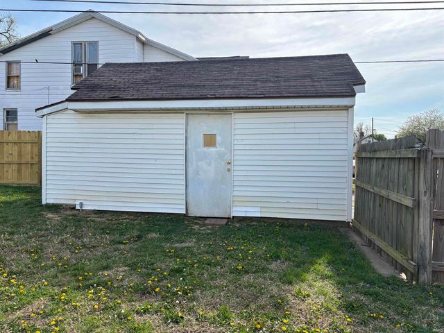 1101 N 3rd Avenue, Evansville, IN 47710