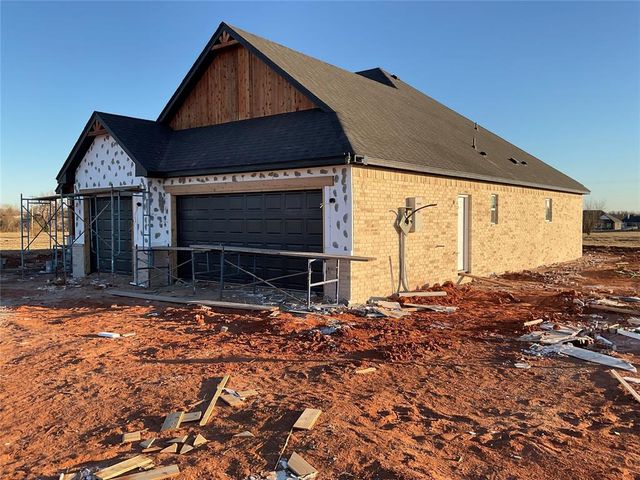 2445 Wind River Circle, Blanchard, OK 73010