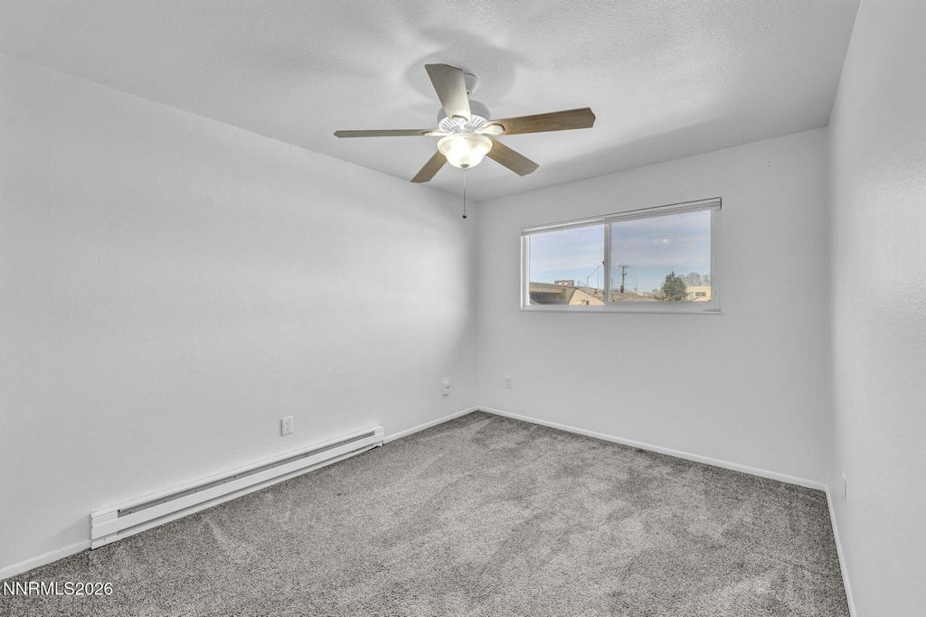Image 14 of property listing at 312 Smithridge Park, Reno, NV 89502