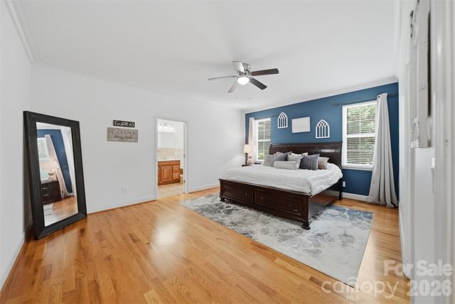 1245 34th Avenue NE, Hickory, NC 28601
