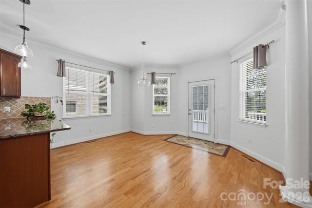 1245 34th Avenue NE, Hickory, NC 28601