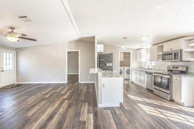 3355 HENRY J AVENUE, St Cloud, FL 34772