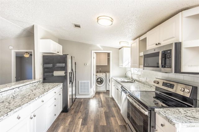 3355 HENRY J AVENUE, St Cloud, FL 34772