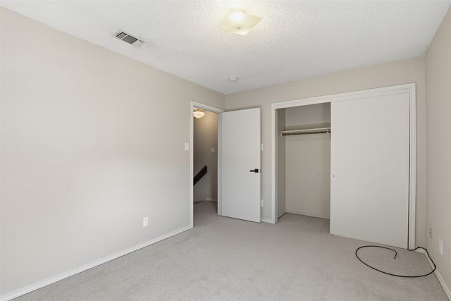 7429 Kingswood Drive, Fort Worth, TX 76133